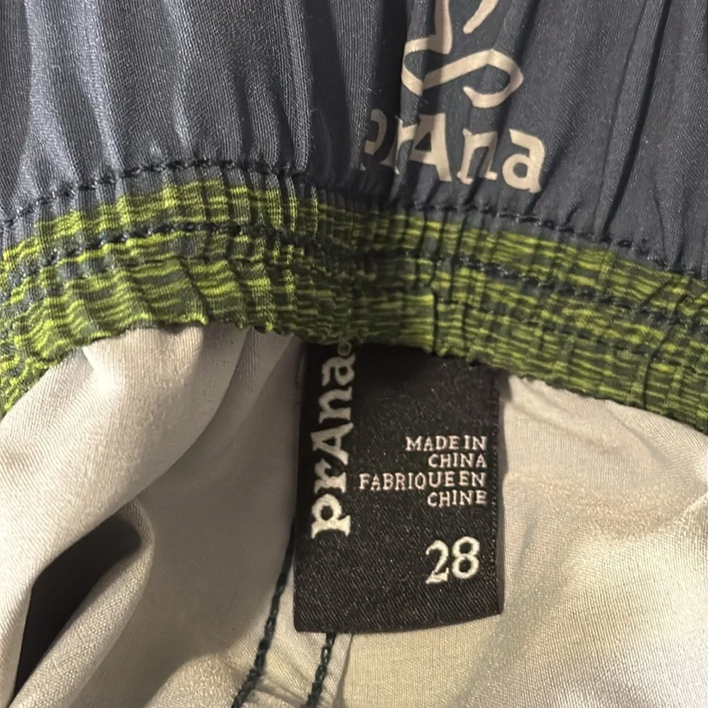 Prana shorts‎ Prana breathe shorts men’s size 28 Blue and Green Board Shorts